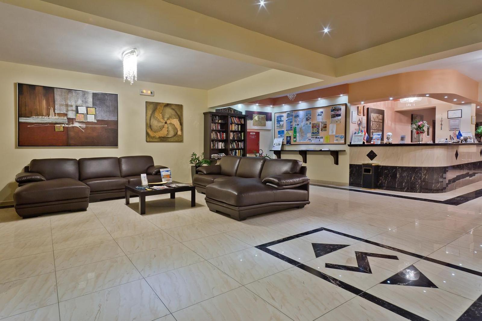 Socrates Hotel Apartments Karpathos Bagian luar foto