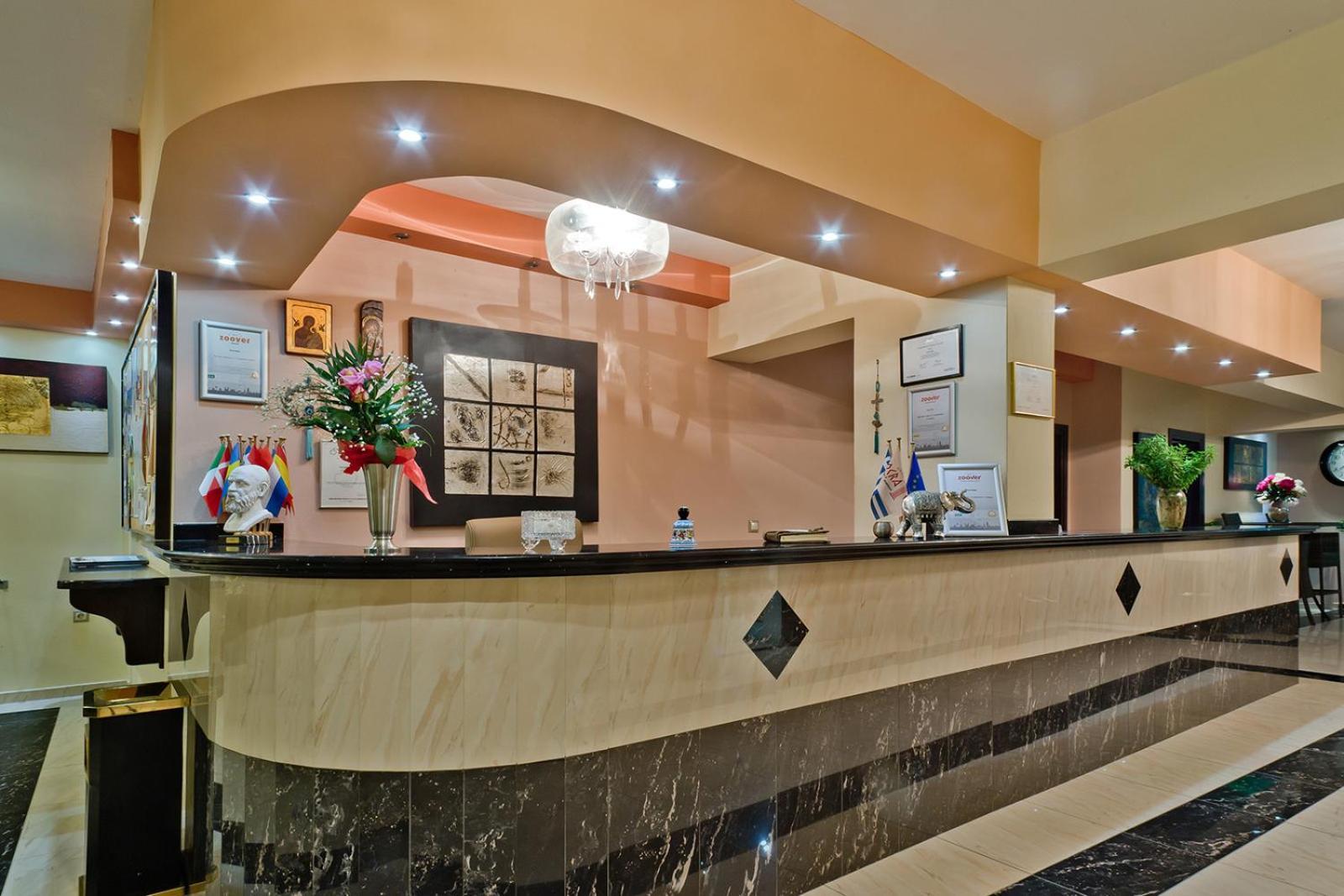 Socrates Hotel Apartments Karpathos Bagian luar foto