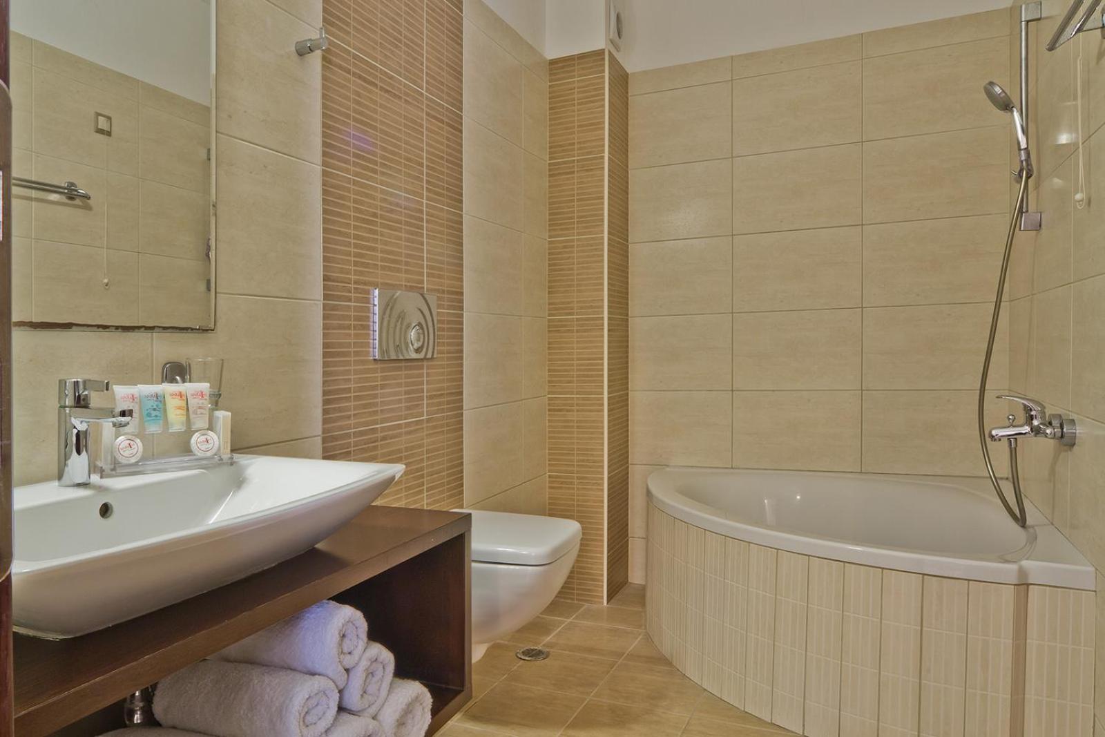 Socrates Hotel Apartments Karpathos Bagian luar foto